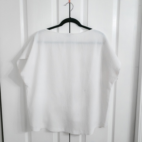 CLUB MONACO - V-Neck Relaxed Fit Top - Size M - Picture 4 of 4